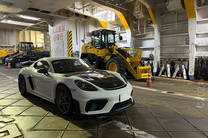 GT4RSと除雪車